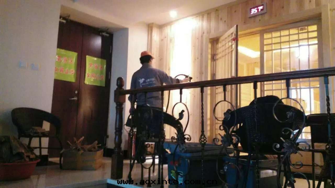 窗帘(lián)布(bù)藝施工