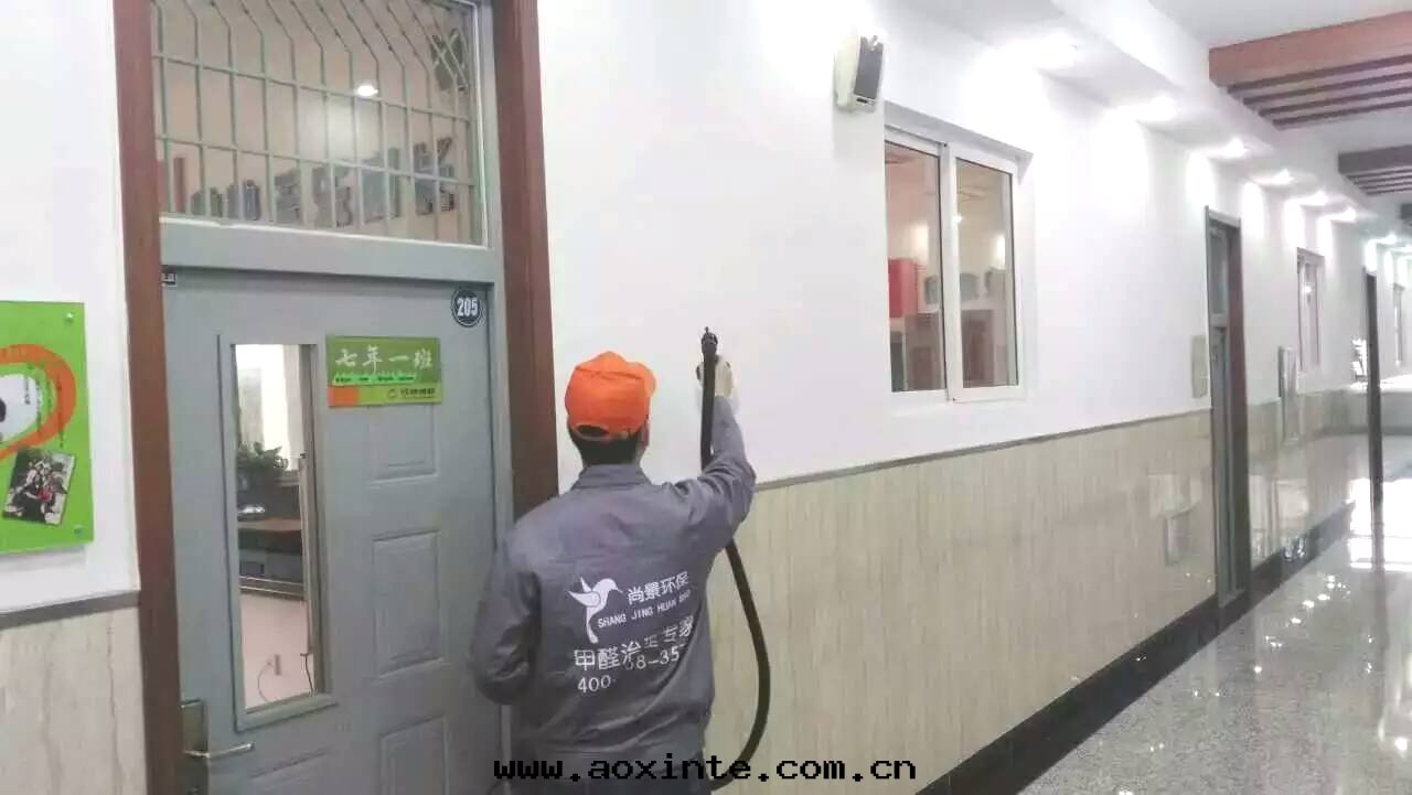 过(guò)道(dào)墙面(miàn)噴涂施工