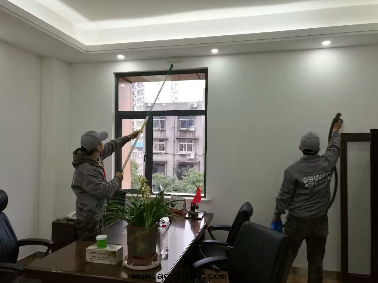 墙面(miàn)全(quán)方(fāng)位(wèi)施工