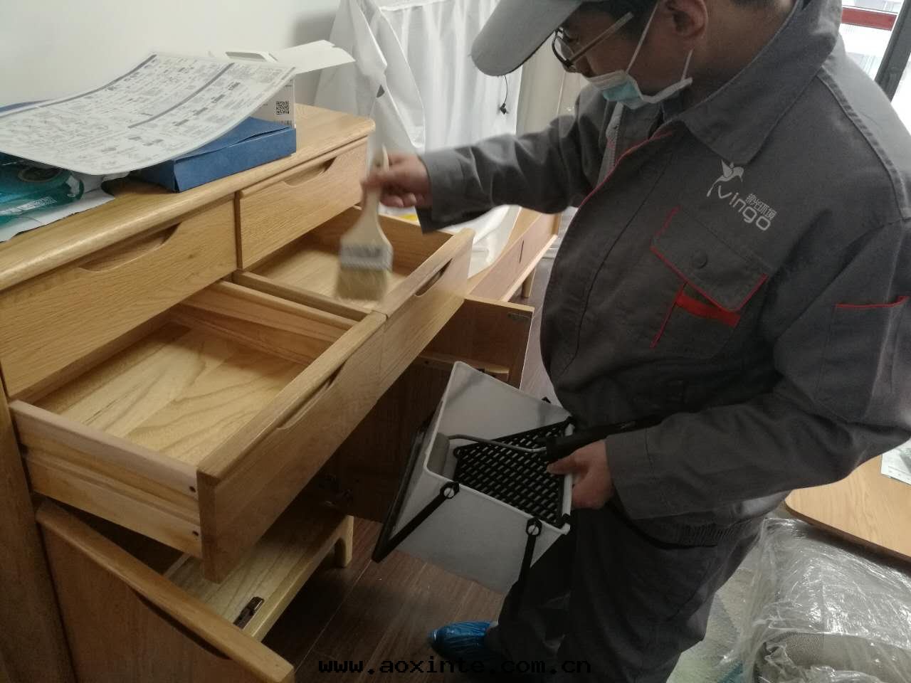 木(mù)櫃抽屜重(zhòng)點(diǎn)涂刷施工