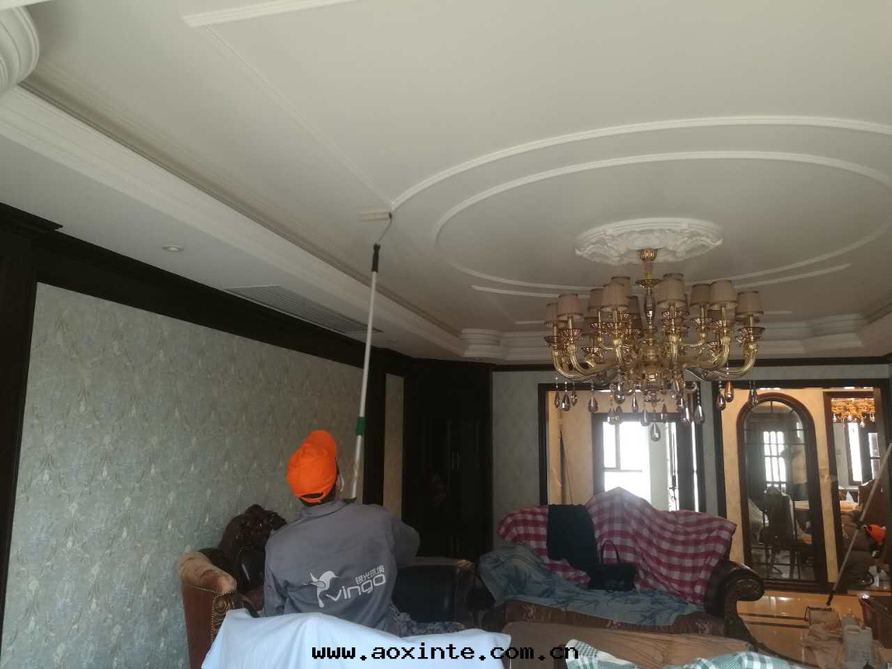 客廳顶面(miàn)全(quán)方(fāng)位(wèi)施工