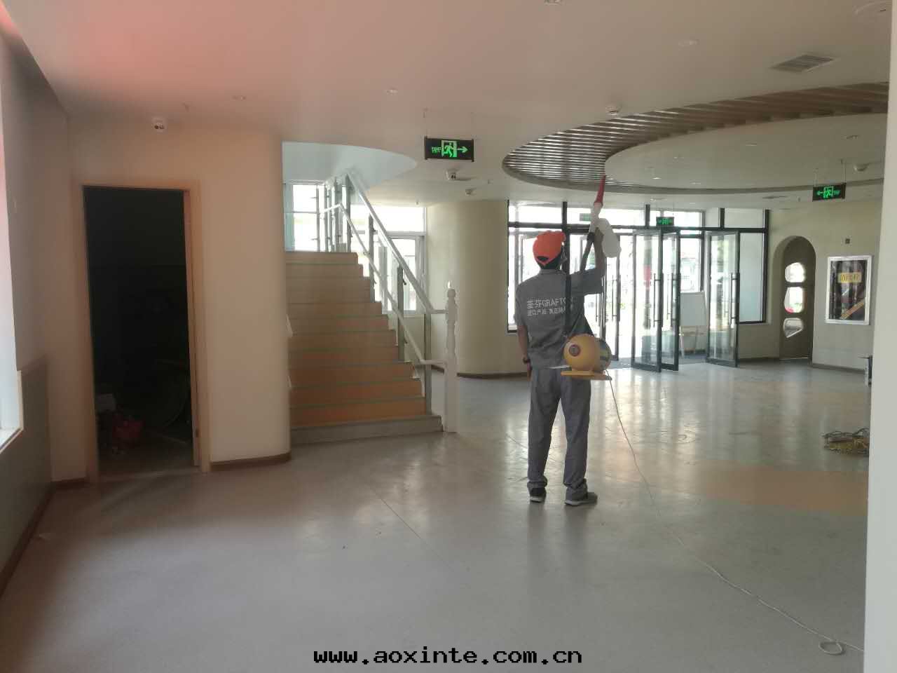 墙顶面(miàn)造型重(zhòng)點(diǎn)噴涂