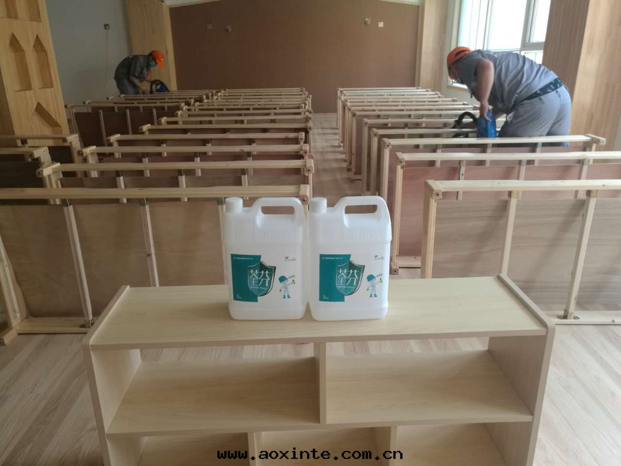 床(chuáng)架逐个(gè)施工中(zhōng)