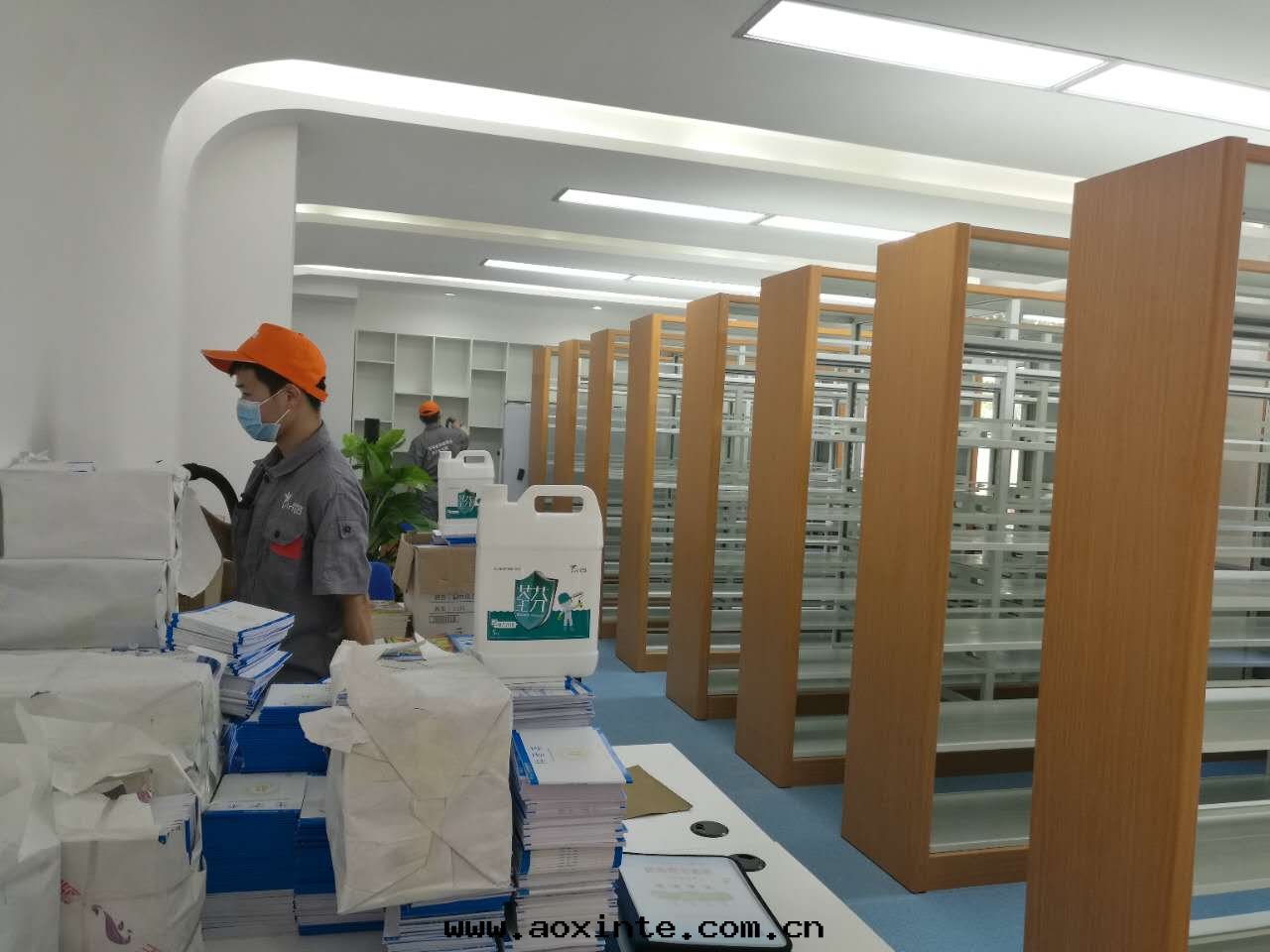 南湖(hú)小学图(tú)書(shū)館(guǎn)木(mù)架全(quán)方(fāng)位(wèi)施工