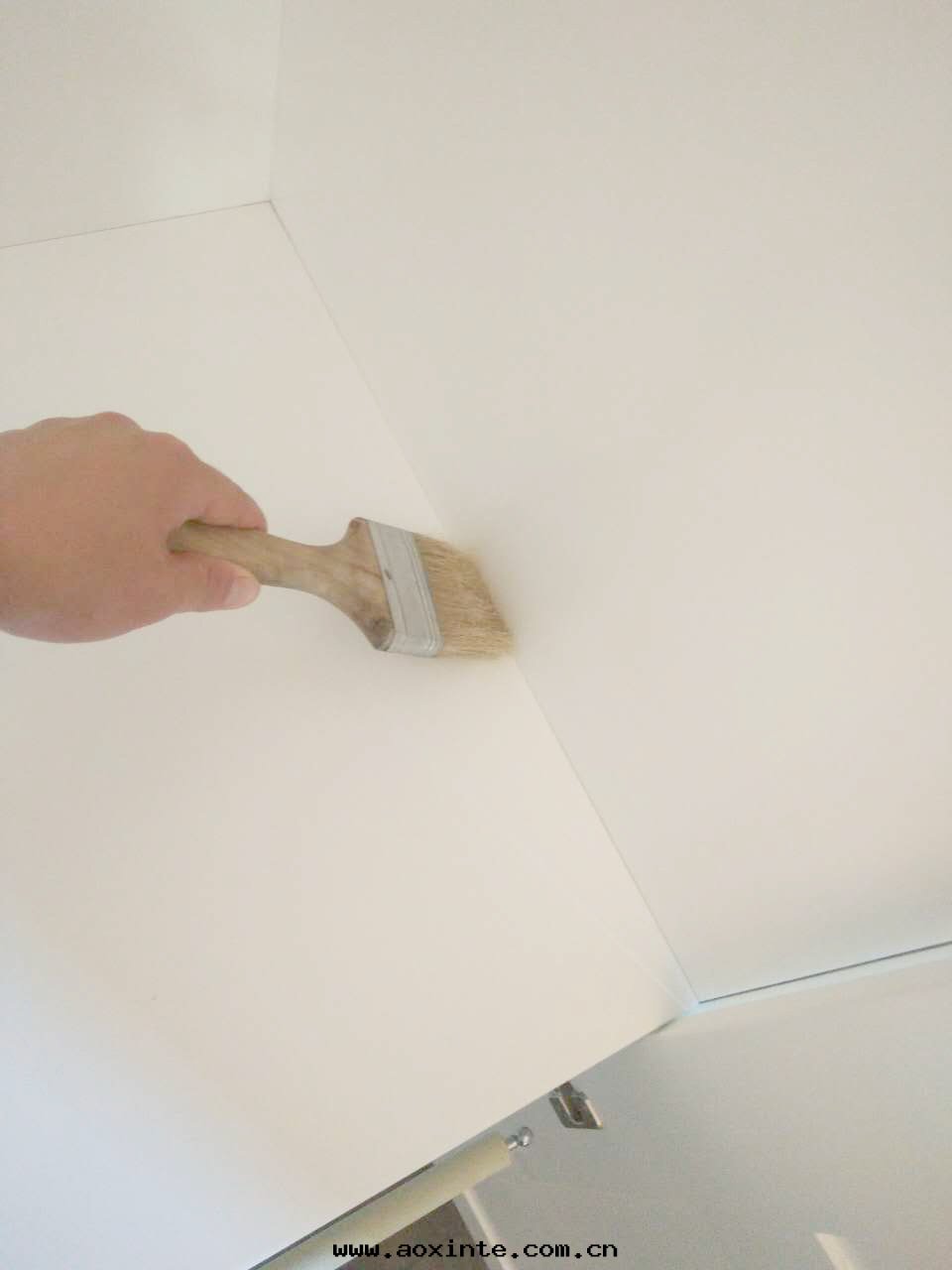 櫃子接縫處(chù)涂刷精细(xì)化(huà)施工