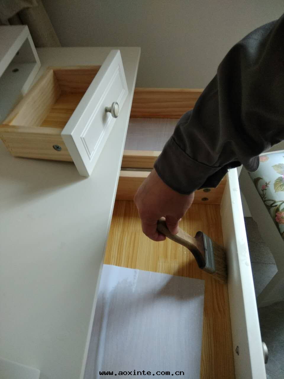 抽屜刷子精细(xì)化(huà)施工