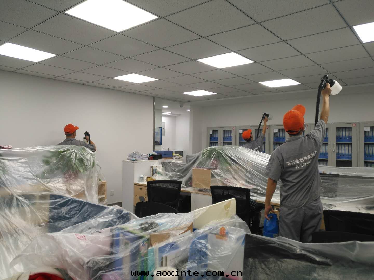 辦(bàn)公(gōng)室(shì)顶面(miàn)噴涂全(quán)方(fāng)位(wèi)施工