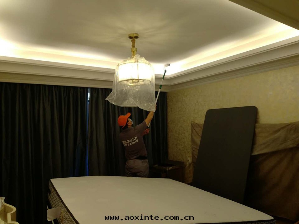 卧室(shì)顶面(miàn)滾筒全(quán)方(fāng)位(wèi)施工