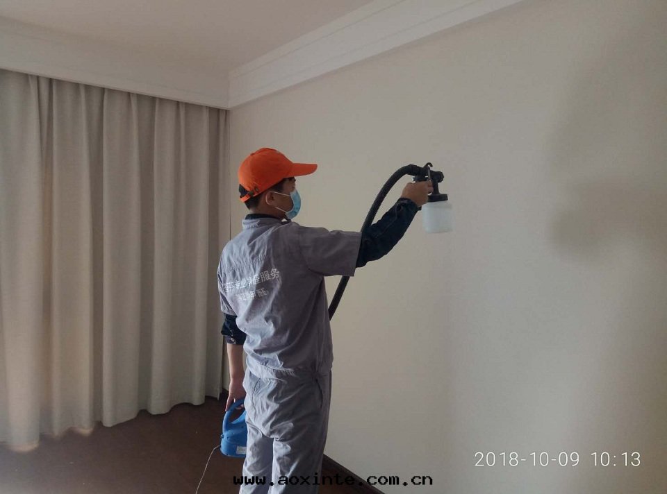 墙面(miàn)噴涂除甲醛精细(xì)化(huà)治理(lǐ)