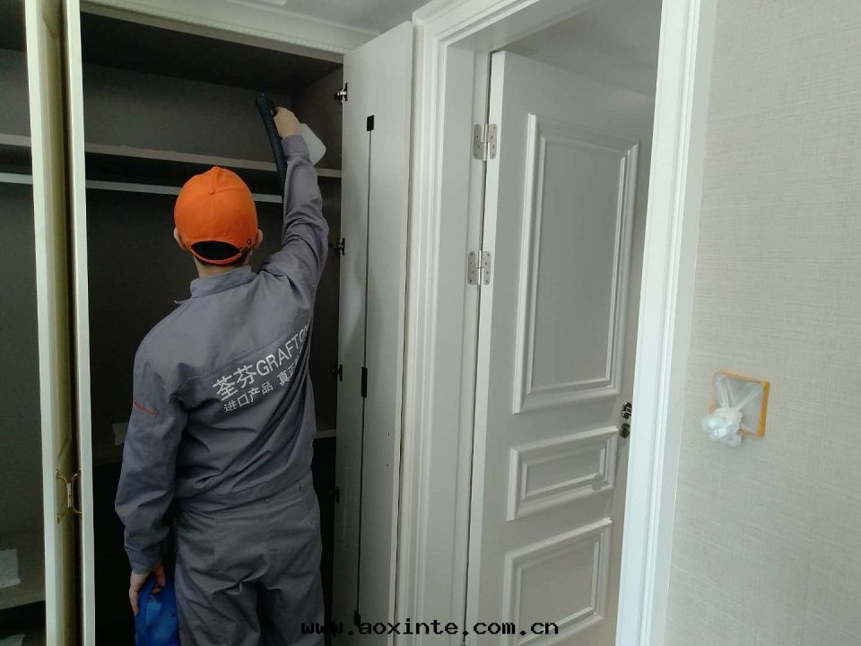 卧室(shì)衣(yī)櫃重(zhòng)點(diǎn)污染源施工治理(lǐ)