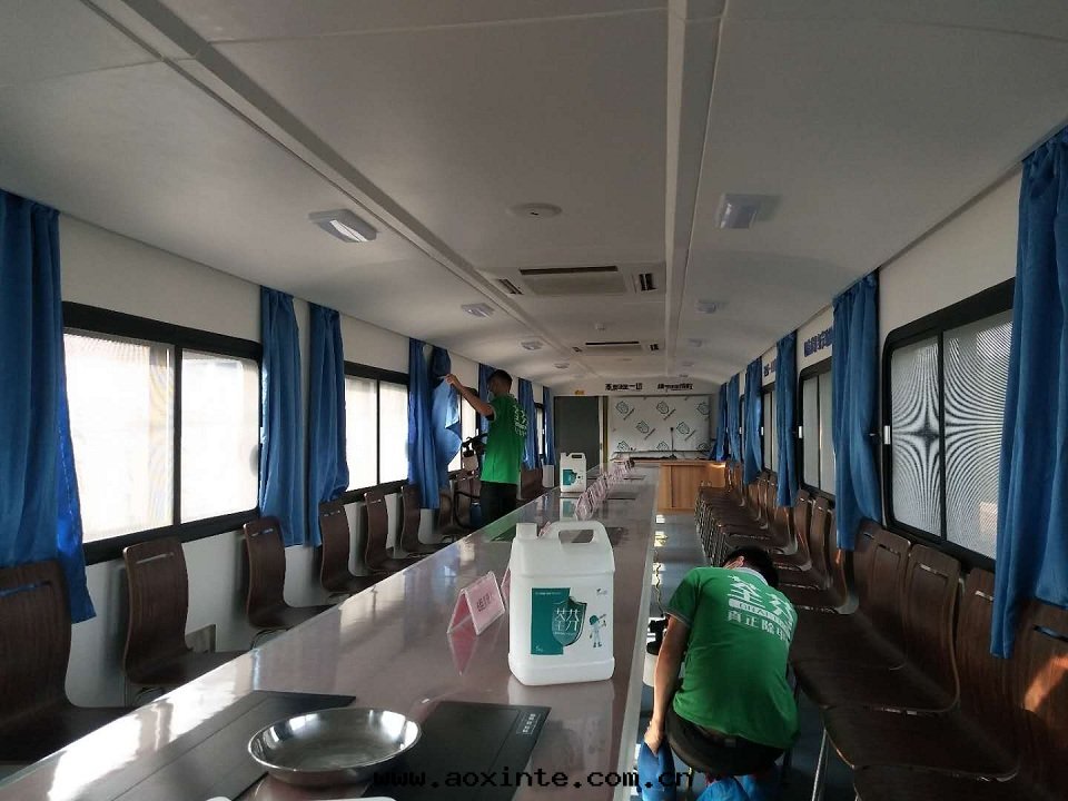 車內(nèi)会(huì)議室(shì)窗帘(lián)座椅(yǐ)全(quán)方(fāng)位(wèi)施工治理(lǐ)