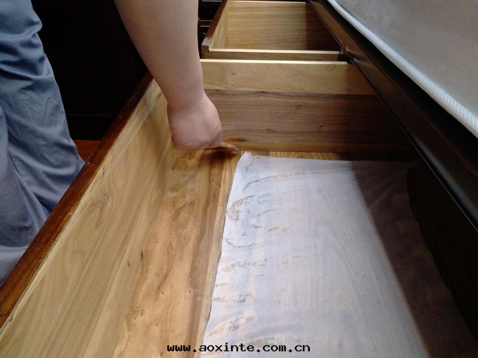 櫃子抽屜刷子精细(xì)化(huà)施工治理(lǐ)