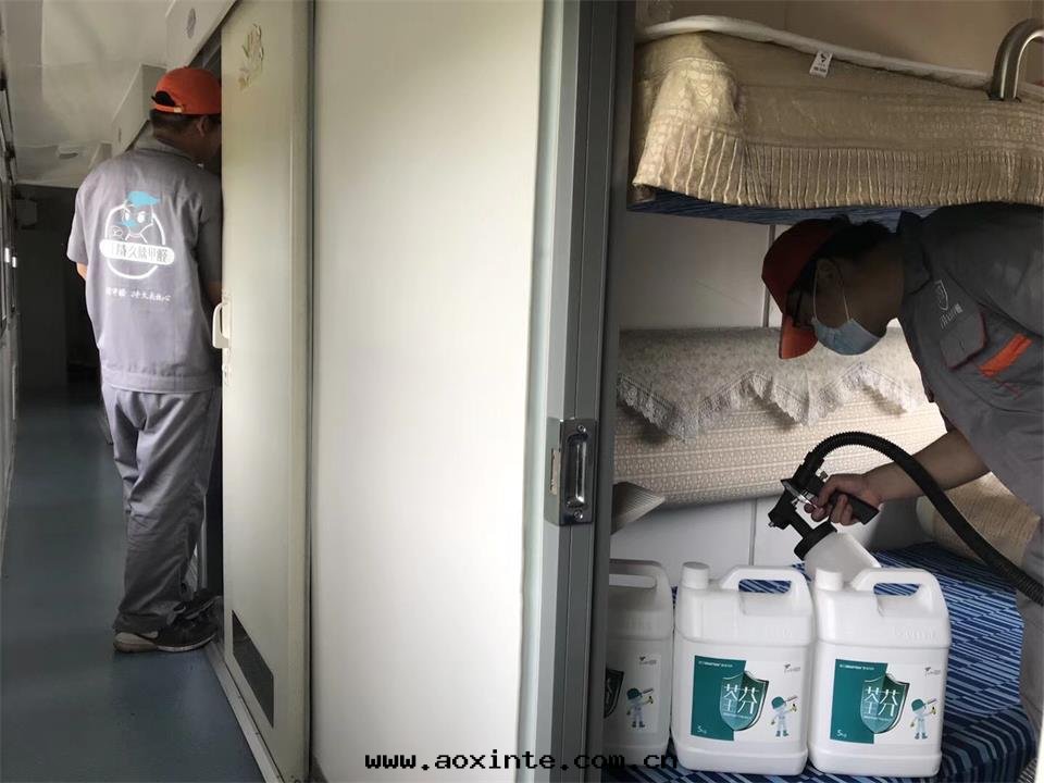 車內(nèi)卧鋪全(quán)方(fāng)位(wèi)噴塗施工治理(lǐ)