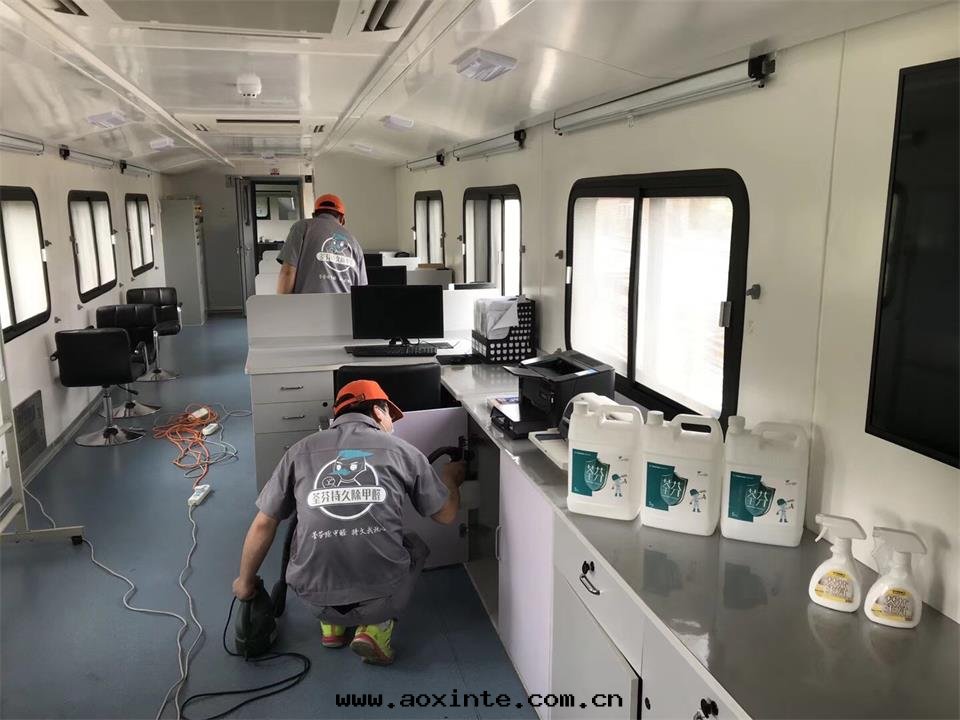 过(guò)道(dào)櫃子全(quán)方(fāng)位(wèi)噴塗施工