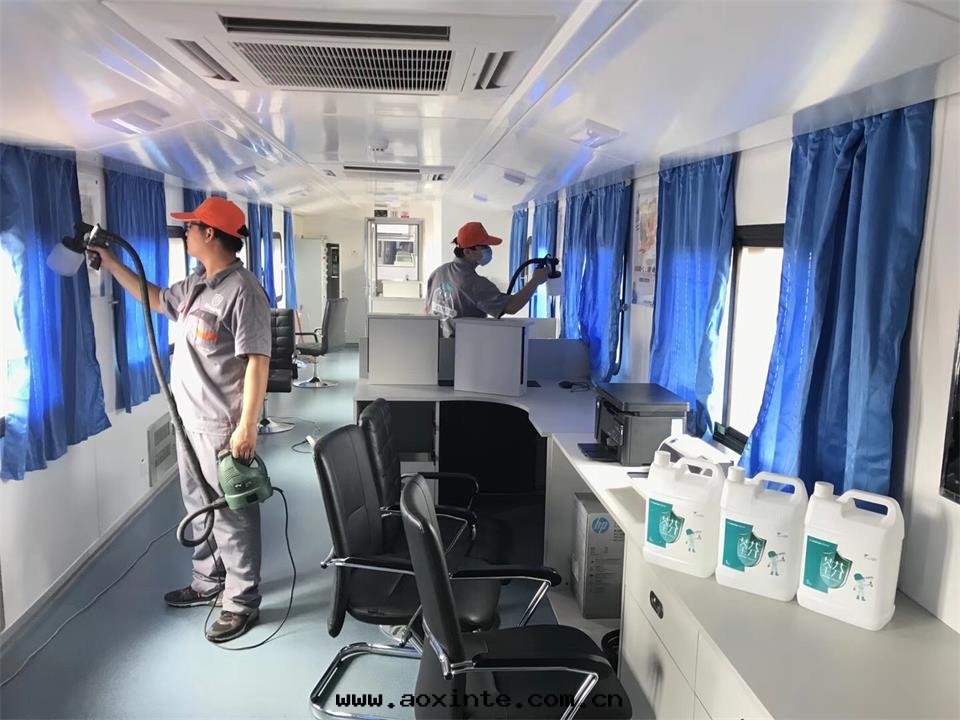 車內(nèi)过(guò)道(dào)窗(chuāng)帘(lián)桌子全(quán)方(fāng)位(wèi)噴塗治理(lǐ)