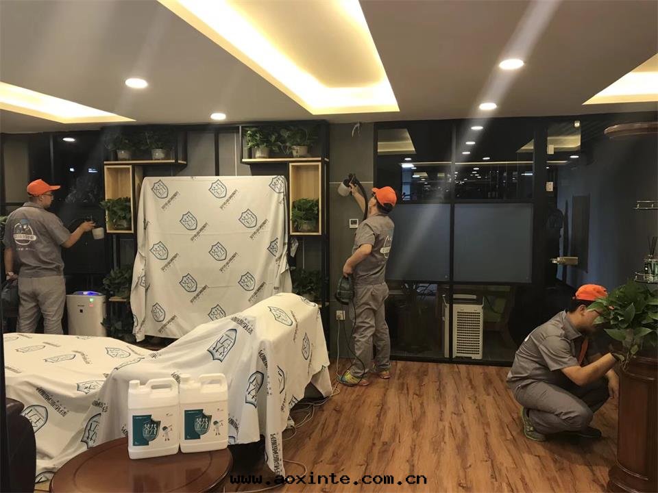 辦(bàn)公(gōng)室(shì)全(quán)方(fāng)位(wèi)噴塗施工