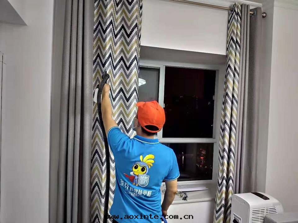 卧室(shì)窗帘(lián)噴涂施工治理(lǐ)甲醛