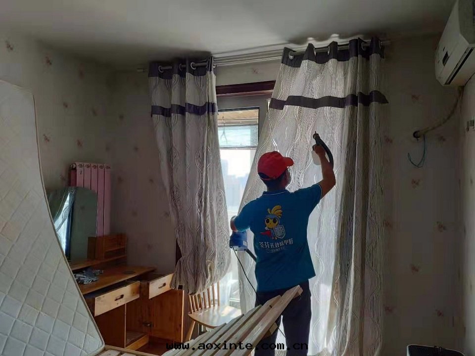 卧室(shì)窗帘(lián)布(bù)藝全(quán)方(fāng)位(wèi)噴涂施工治理(lǐ)
