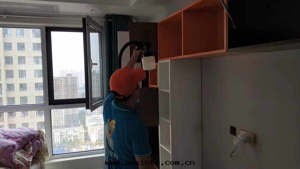 卧室(shì)衣(yī)櫃噴涂施工治理(lǐ)