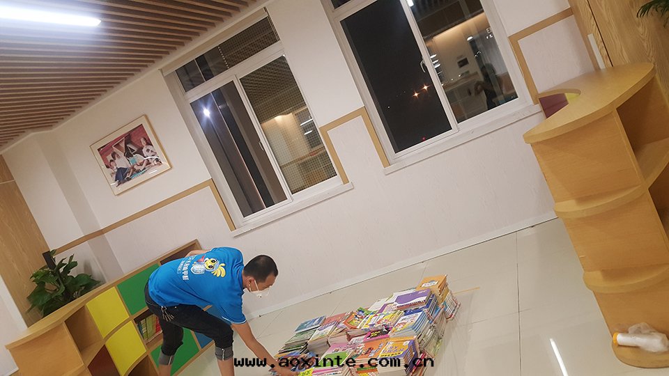 教室(shì)書(shū)籍進(jìn)行保護