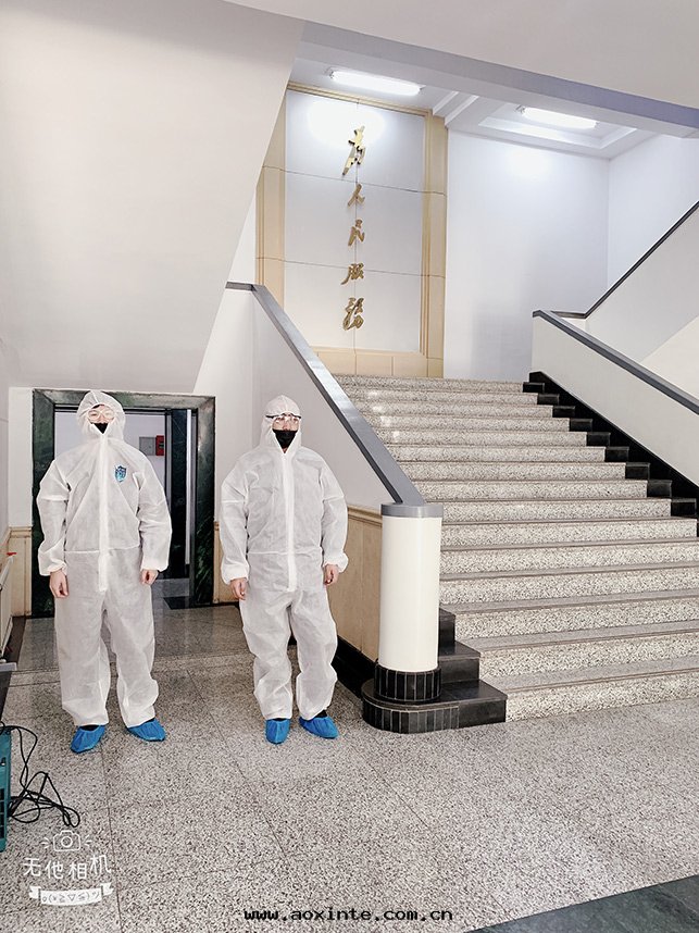 面(miàn)对(duì)疫情(qíng)荃芬人勇往直(zhí)前(qián)