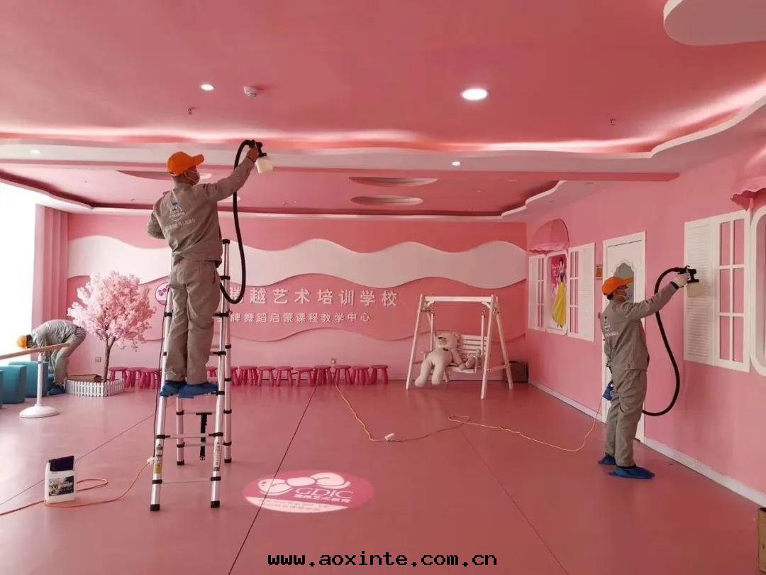 學(xué)校頂面(miàn)牆(qiáng)面(miàn)全(quán)方(fāng)位(wèi)施工治理(lǐ)