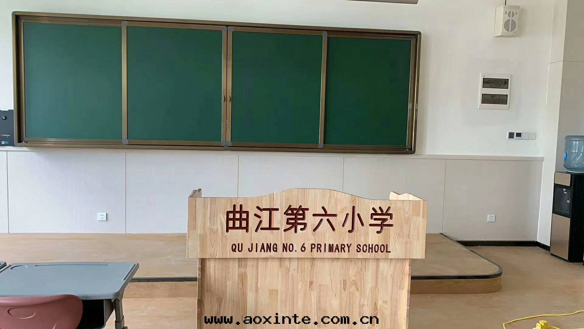 曲(qū)江第(dì)六(liù)小学教师(shī)除甲醛