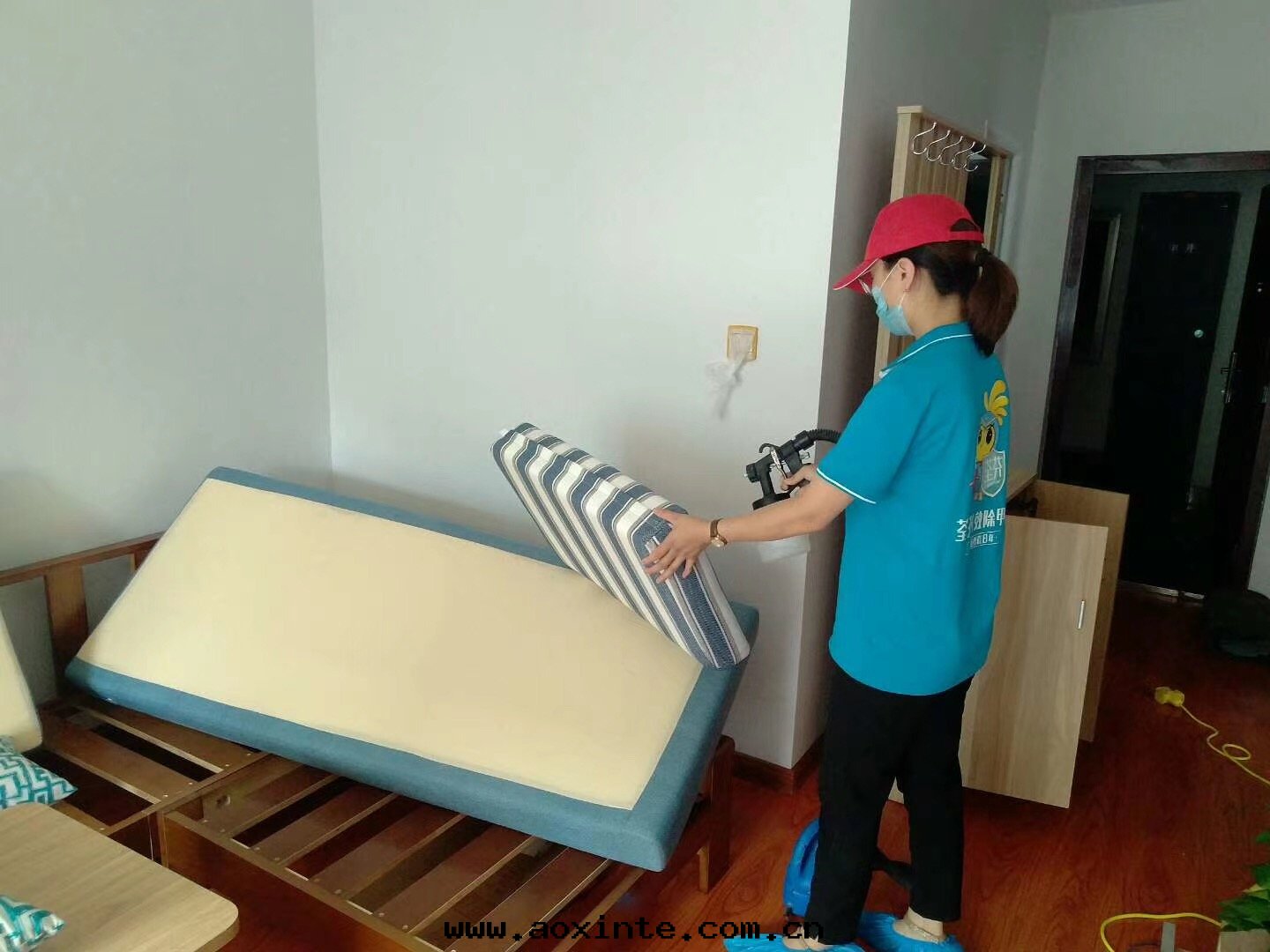 沙(shā)發(fà)除甲醛