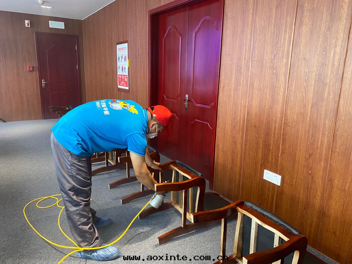 政(zhèng)府辦(bàn)公(gōng)室(shì)除甲醛