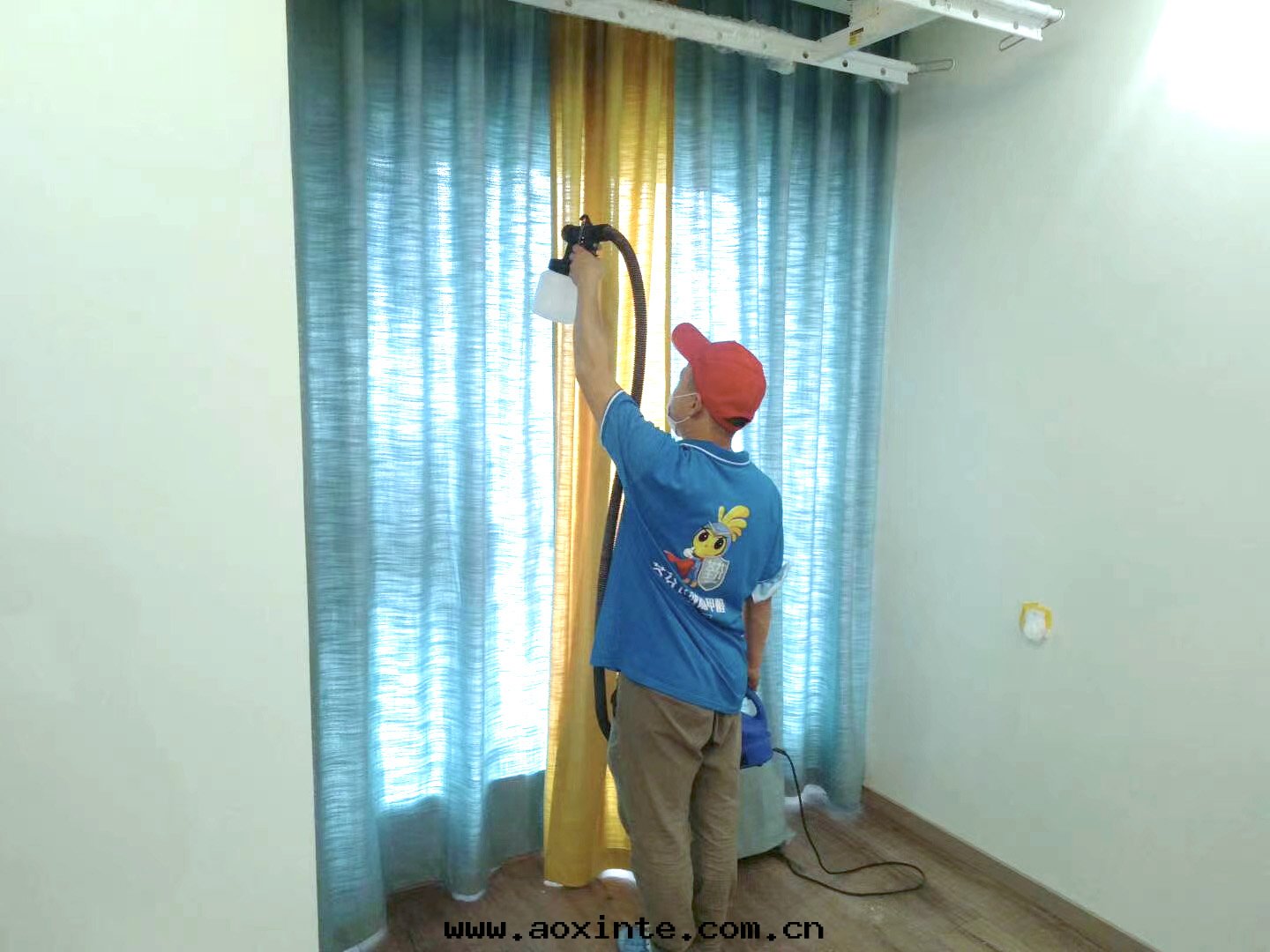 卧室(shì)窗(chuāng)帘(lián)布(bù)藝甲醛治理(lǐ)清(qīng)除