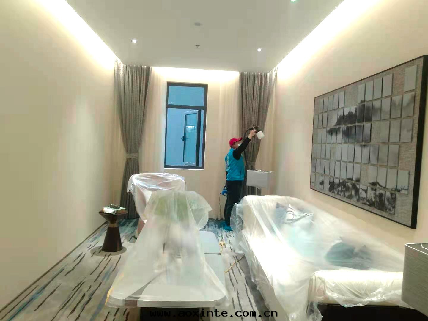 房(fáng)間(jiān)墙面(miàn)噴槍施工治理(lǐ)