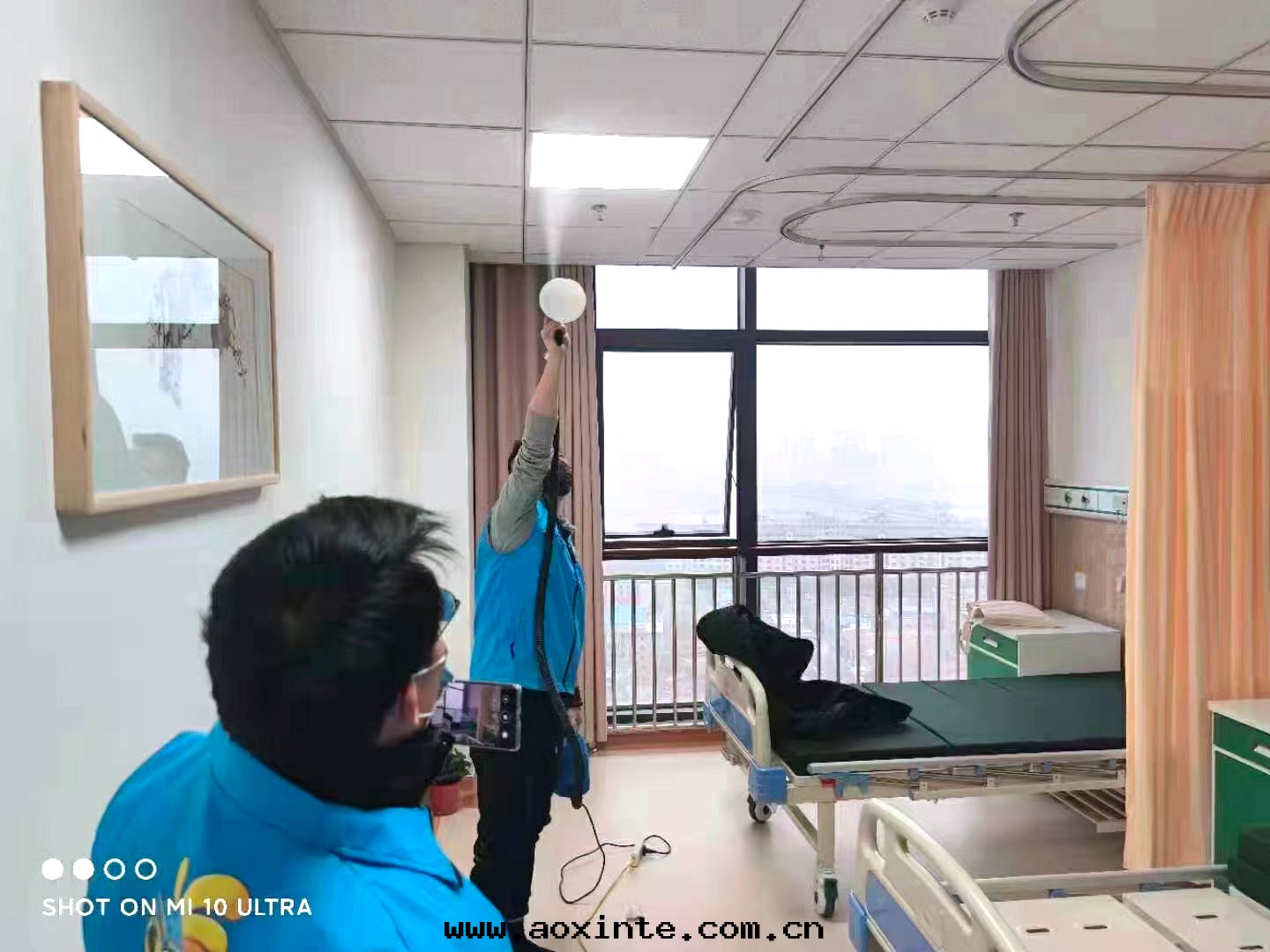 病房(fáng)頂面(miàn)噴枪施工治理(lǐ)