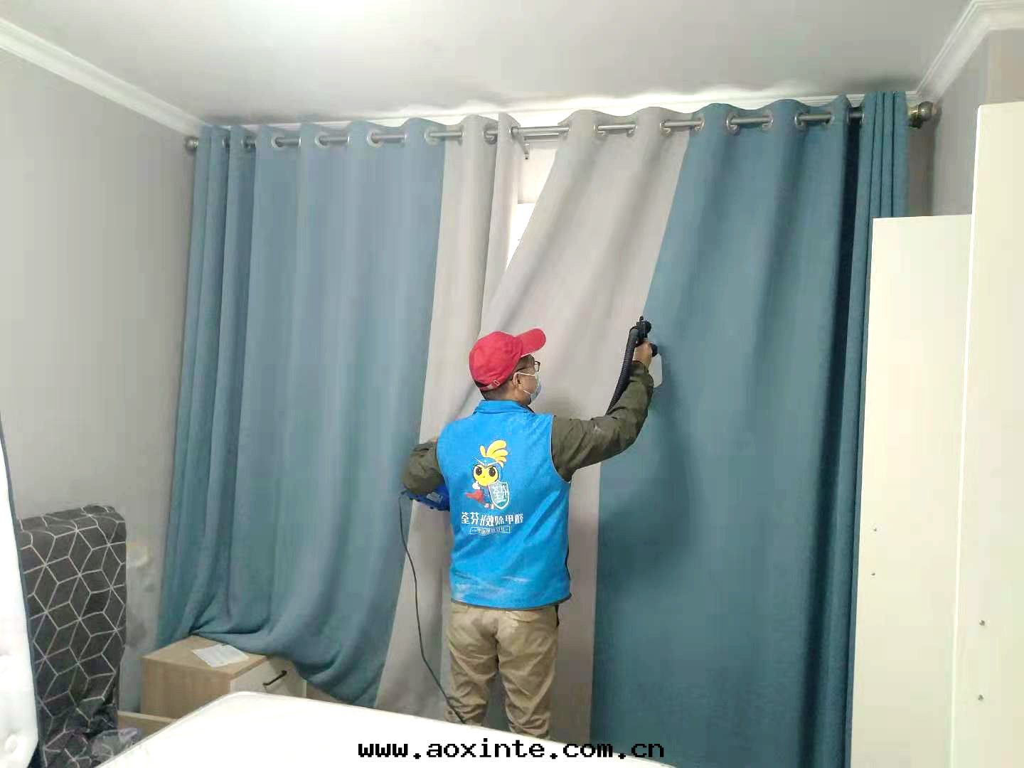 卧室(shì)窗帘(lián)全(quán)方(fāng)位(wèi)噴涂