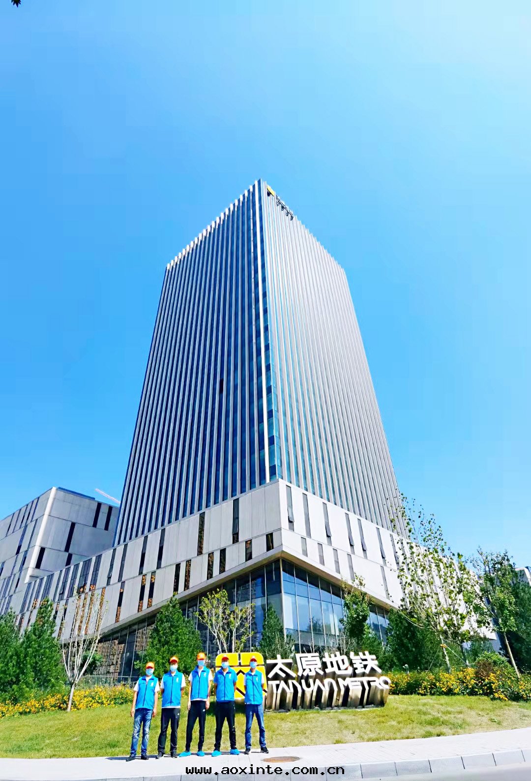 荃芬除醛师施工合影