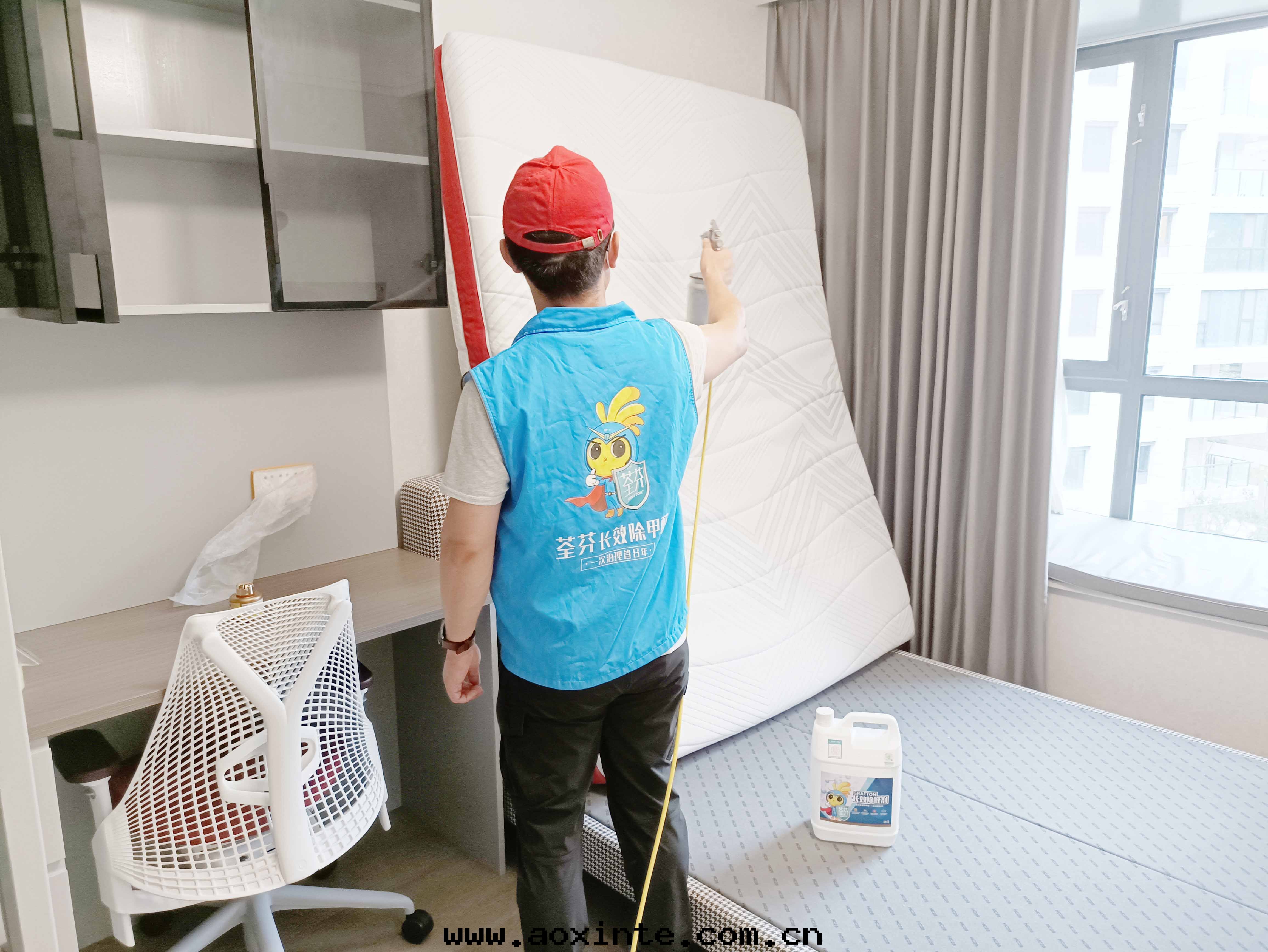 卧室(shì)床垫(diàn)床架噴枪施工治理(lǐ)