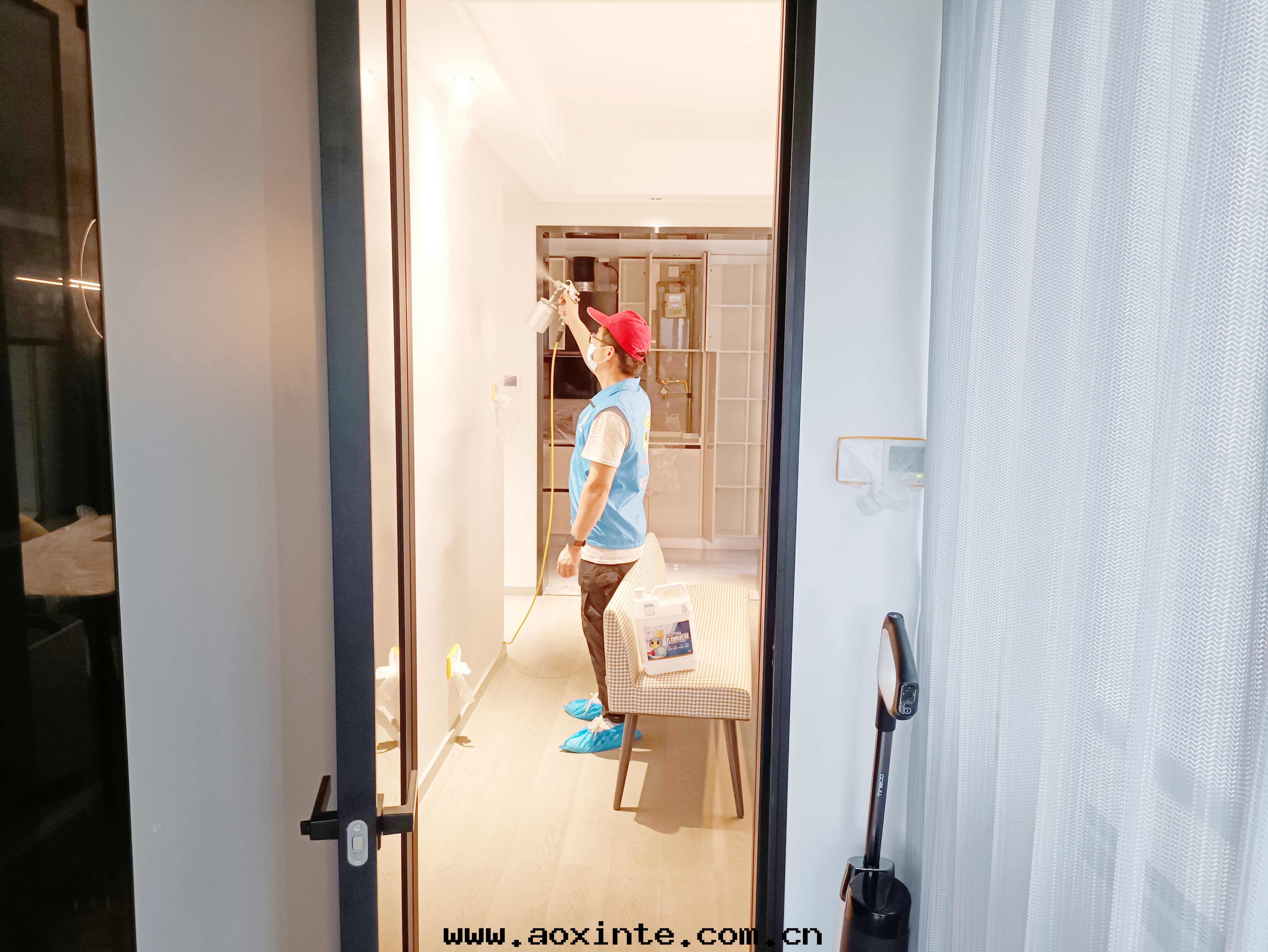 卧室(shì)牆(qiáng)面(miàn)噴塗噴塗治理(lǐ)