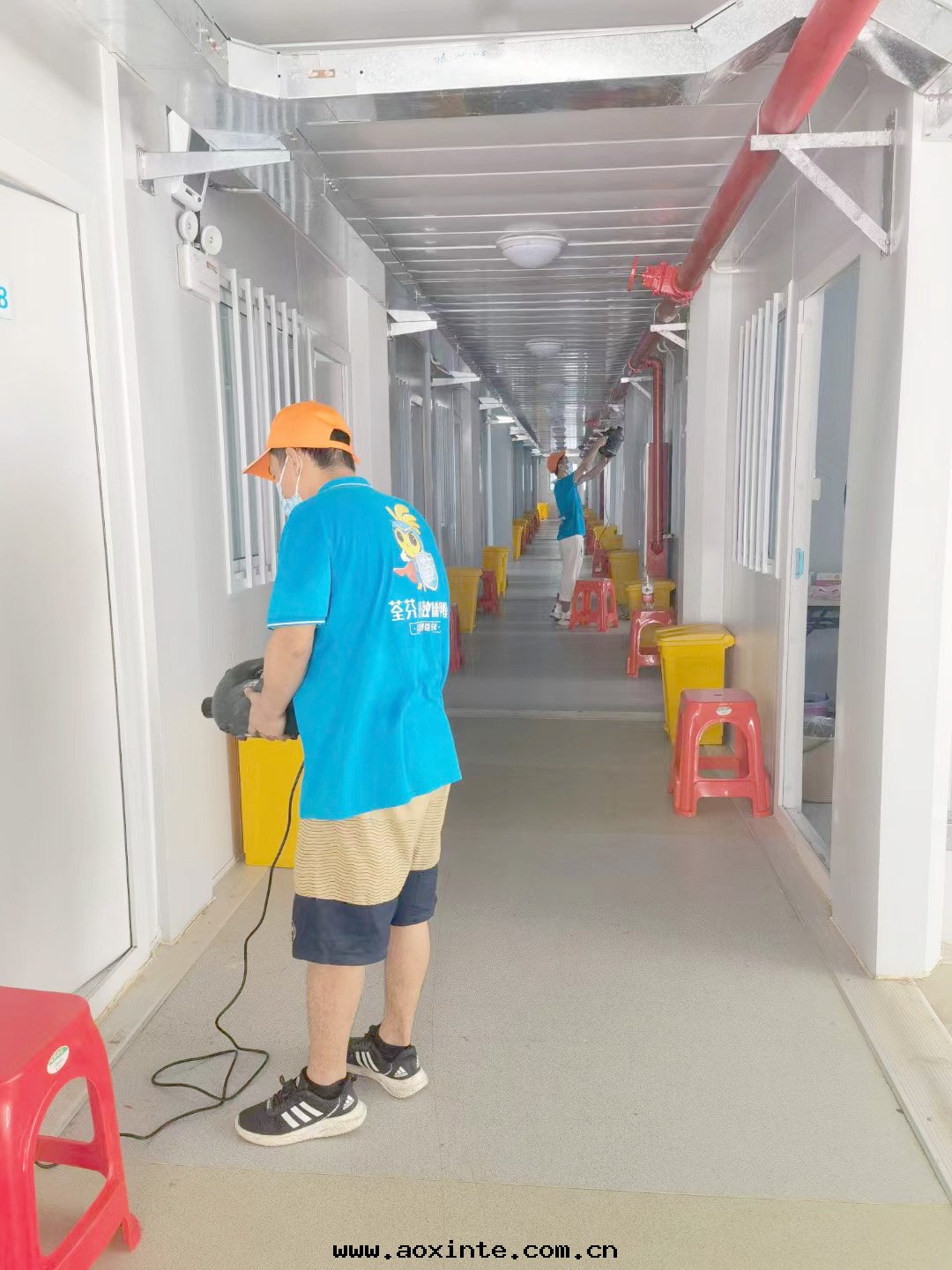 隔離倉牆(qiáng)面(miàn)噴枪施工治理(lǐ)