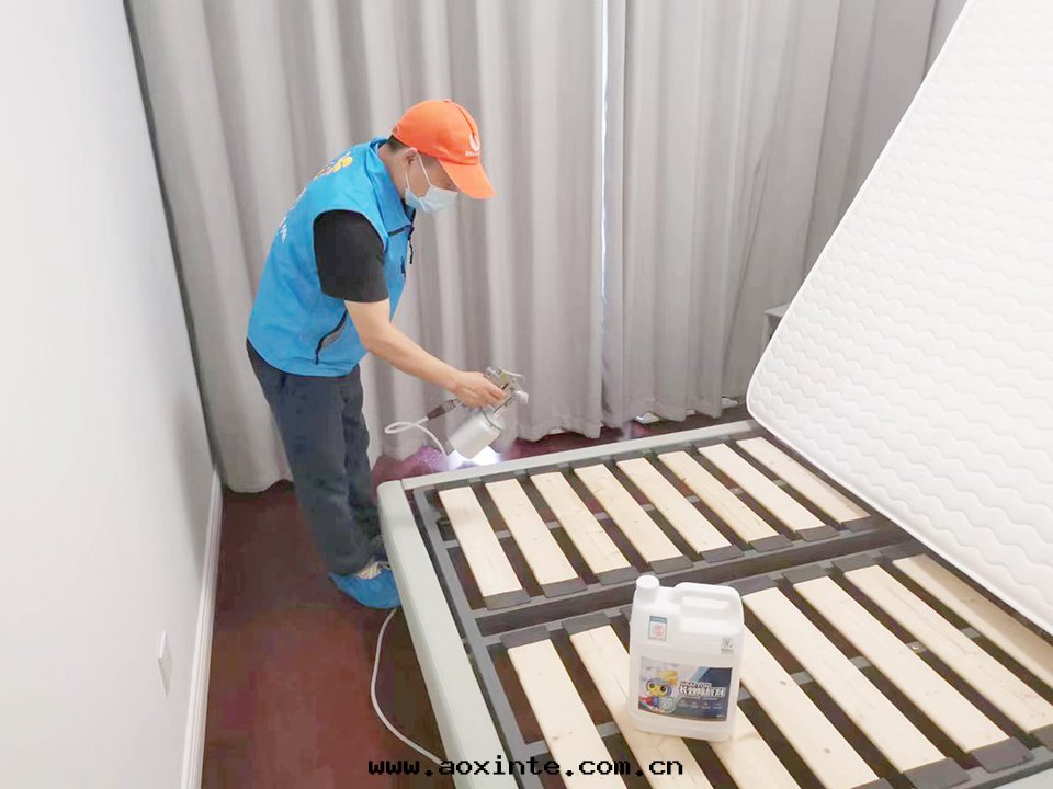 卧室(shì)床(chuáng)垫(diàn)床(chuáng)架噴槍施工治理(lǐ)