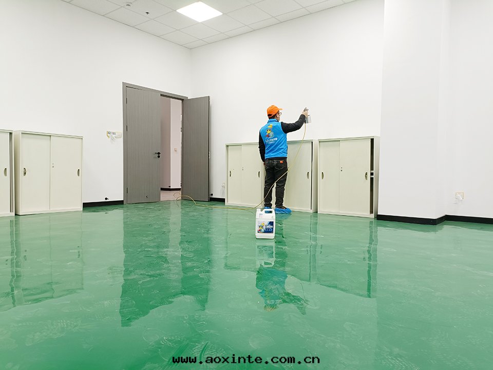 辦(bàn)公(gōng)室(shì)牆(qiáng)面(miàn)噴枪施工治理(lǐ)